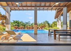 Casa con vista al mar cerca de playa Marbella
